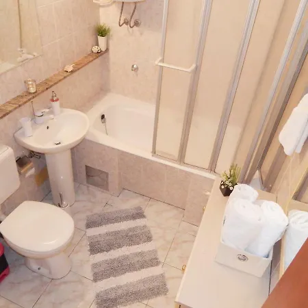 Apartamento Nina Marie Ii